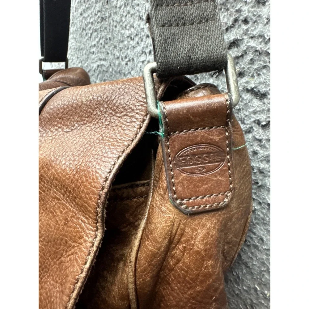 Authentic Fossil Pebbled Leather Flap Crossbody Messenger Bag Brown Unisex